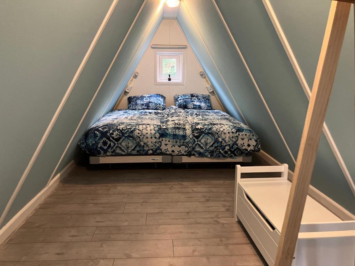 Little House In Amsterdam Bed & Breakfast ภายนอก รูปภาพ