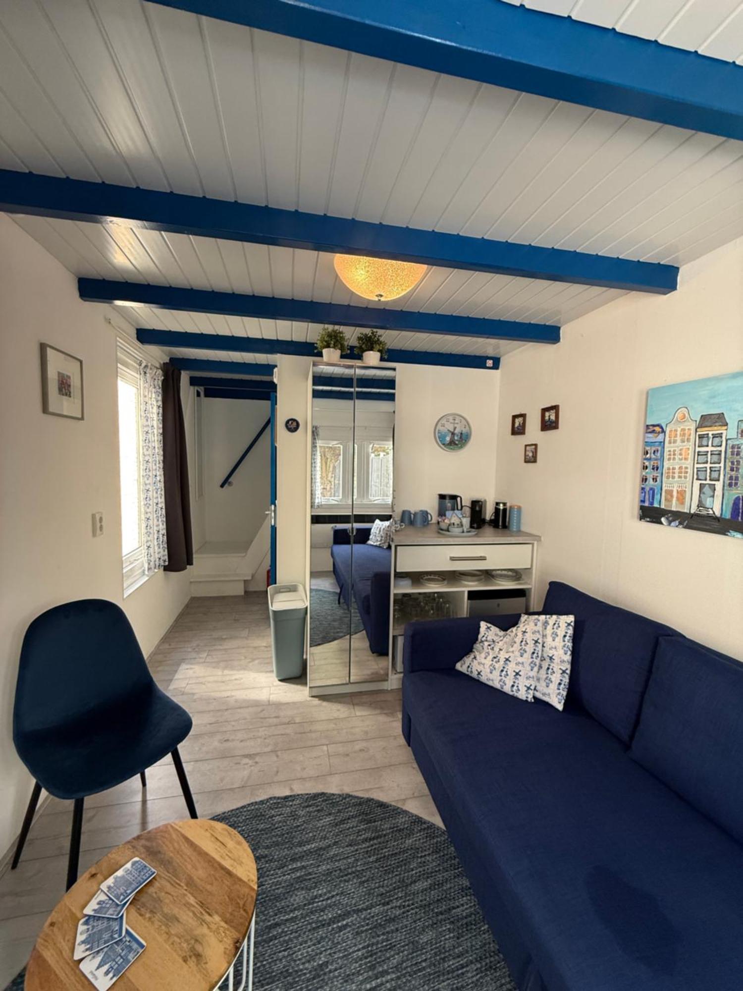 Little House In Amsterdam Bed & Breakfast ภายนอก รูปภาพ